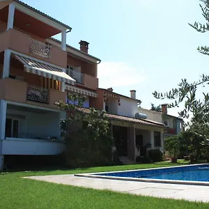  Apartment Aura Kroatien